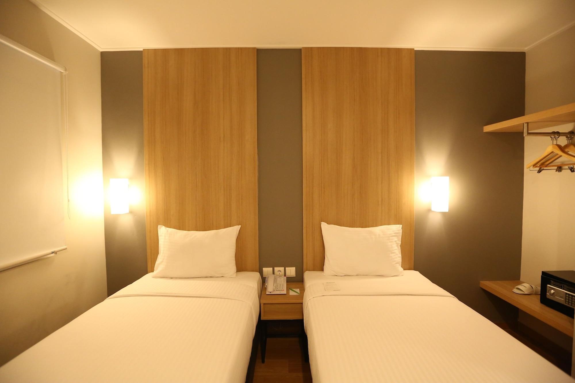 Hotel Citradream Tugu Yogyakarta Exterior foto