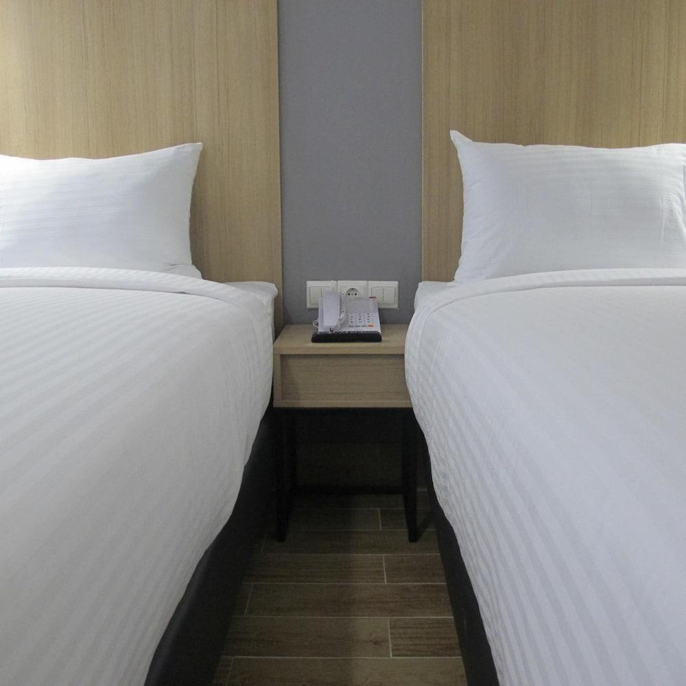 Hotel Citradream Tugu Yogyakarta Exterior foto