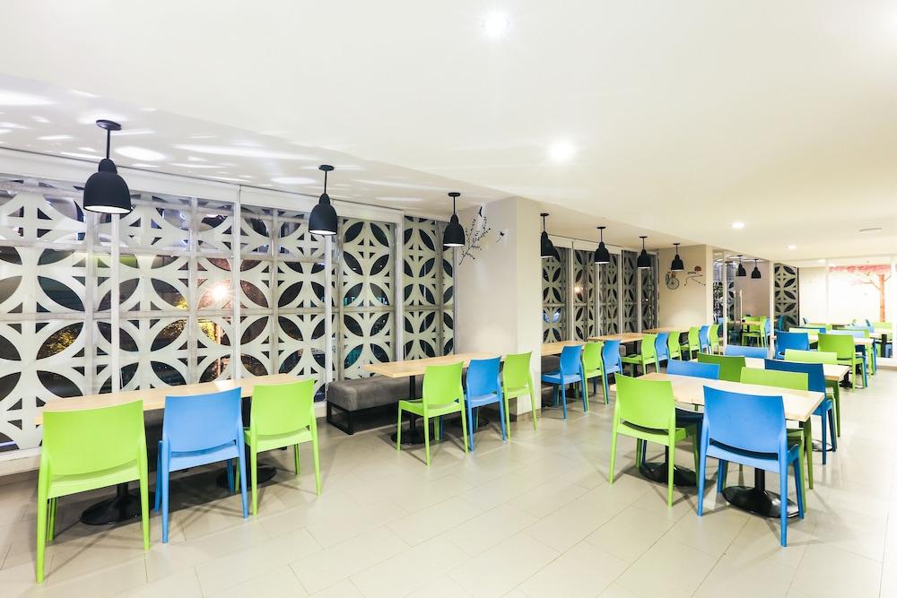 Hotel Citradream Tugu Yogyakarta Exterior foto